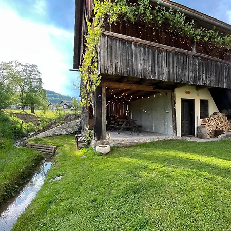 House 44 * Bled