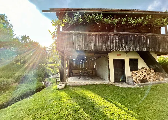 Počitniška hiša House 44 *